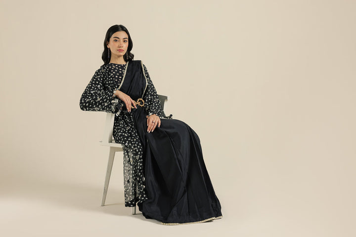 PRINTED GOWN (E0017/107/901)