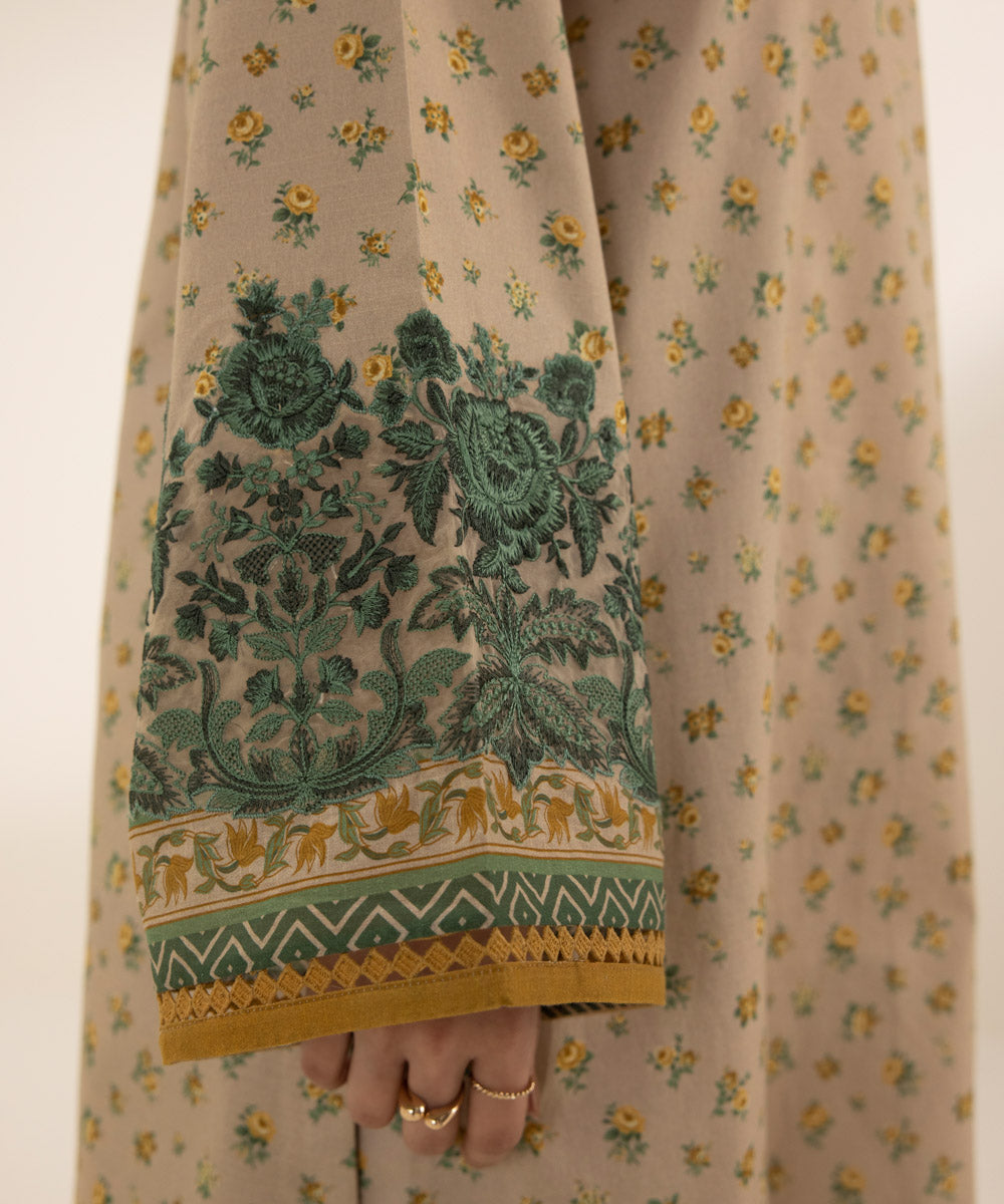 3 Piece - Embroidered Lawn Suit