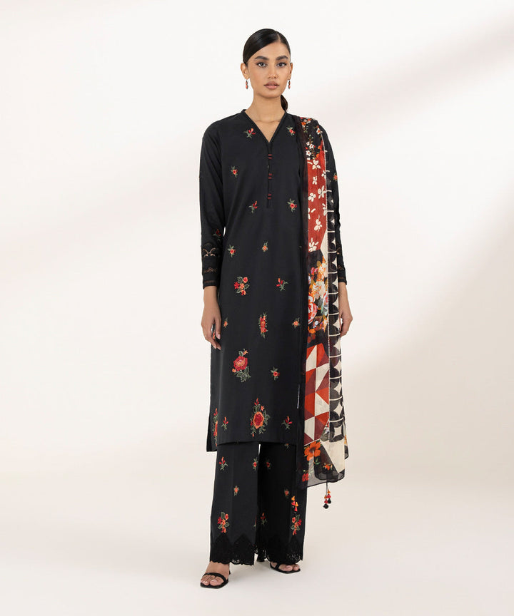 3 Piece - Embroidered Lawn Suit