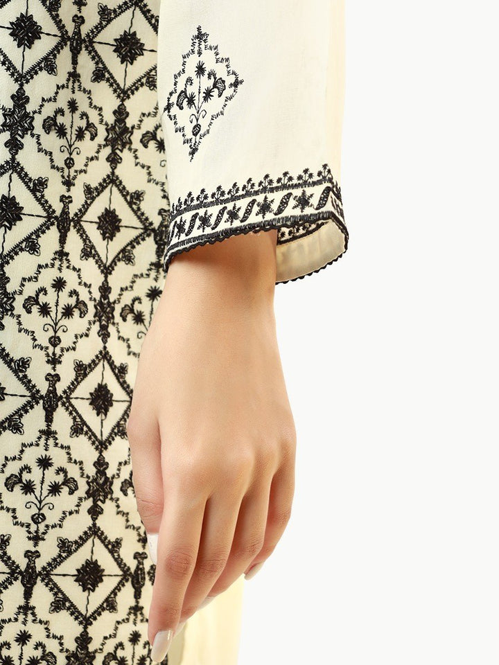 Pret 1Pc Embroidered Lawn Shirt - EWTKE22-68172