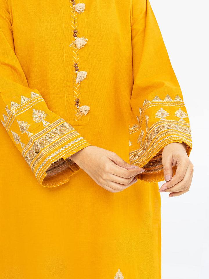 Pret 2Pc Embroidered Khaddar Shirt Dupatta - EWTKE23-68729SD