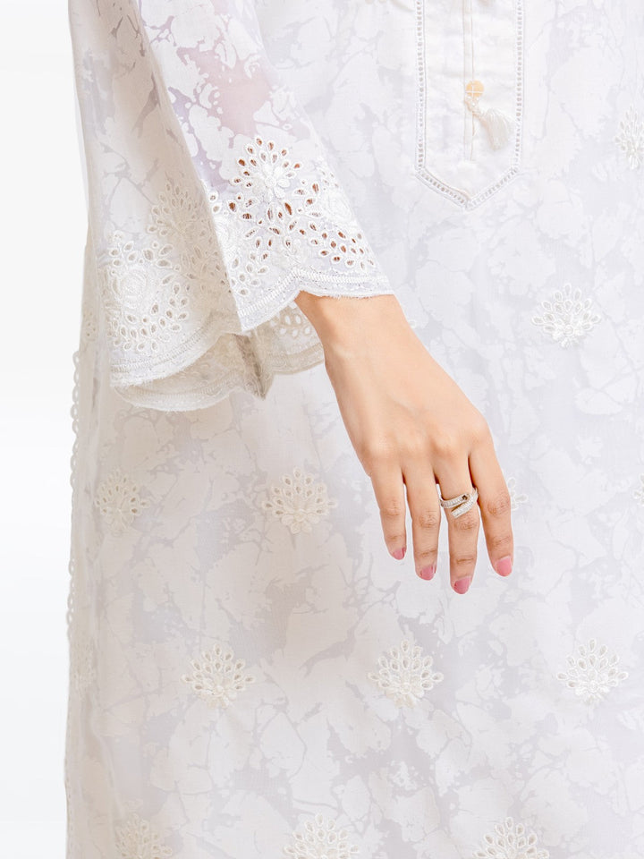 Pret 1Pc Embroidered Lawn Shirt - EWTKE23-69343S