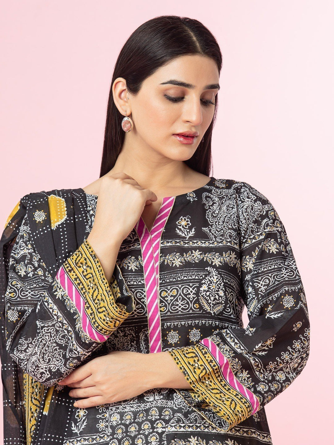 EWU23A1-26315 Unstitched Black Printed Lawn 3 Piece