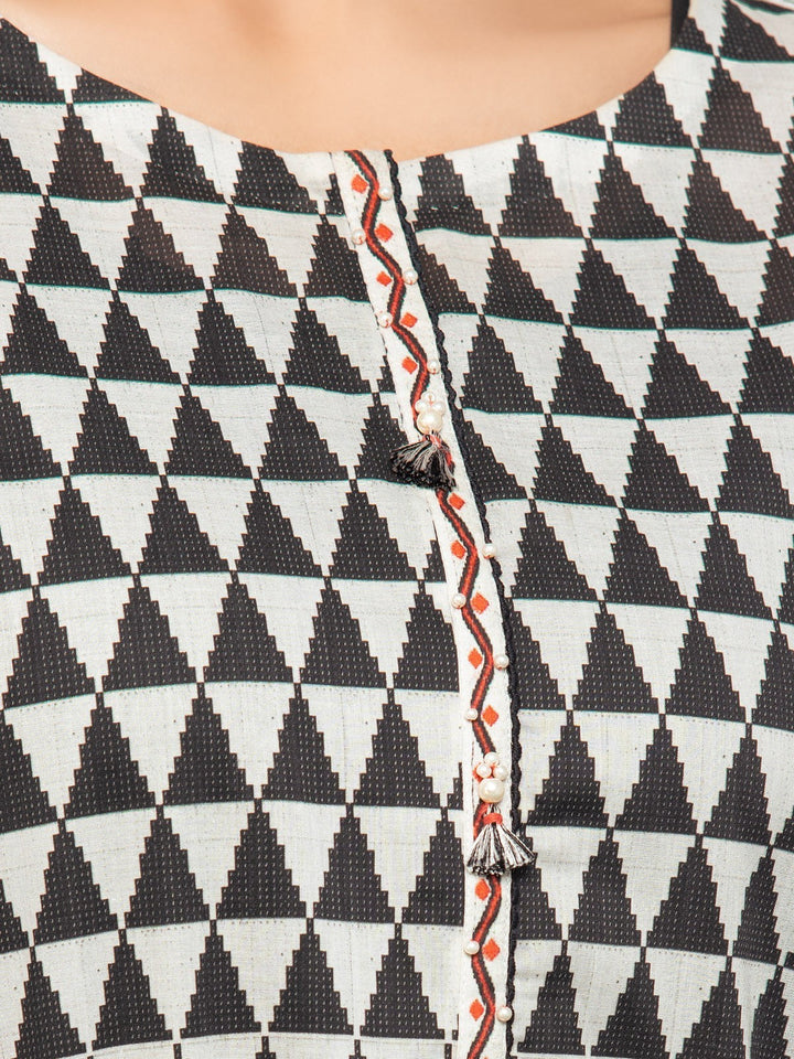 EWU23A3S-27636-3P Unstitched Black & White Printed Khaddar 3 Piece