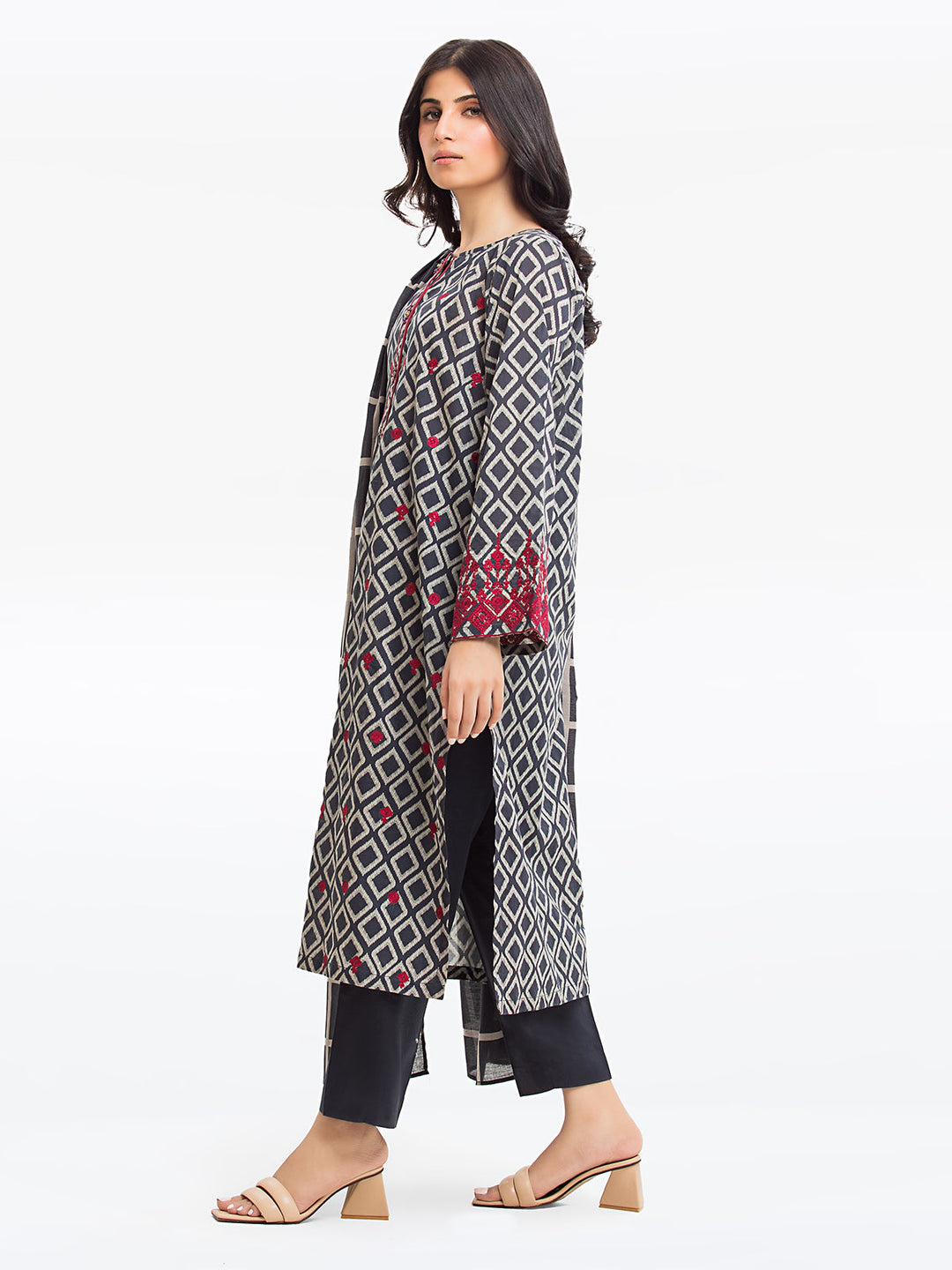 Pret 3Pc Embroidered Cambric Suit - EWTKE23-68539-3P