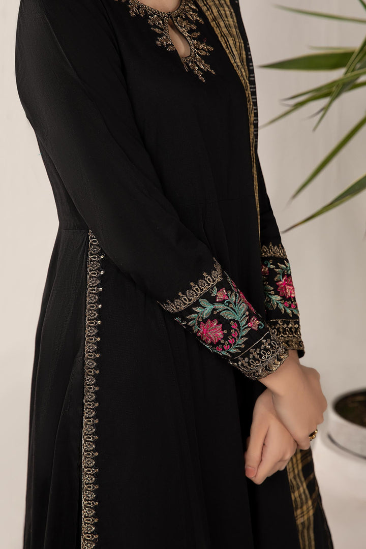 3 PIECE EMBROIDERED LAWN SUIT | DW-EF24-115