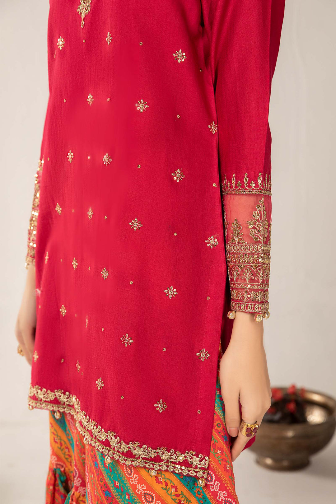 3 PIECE EMBROIDERED LAWN SUIT | DW-EF24-119