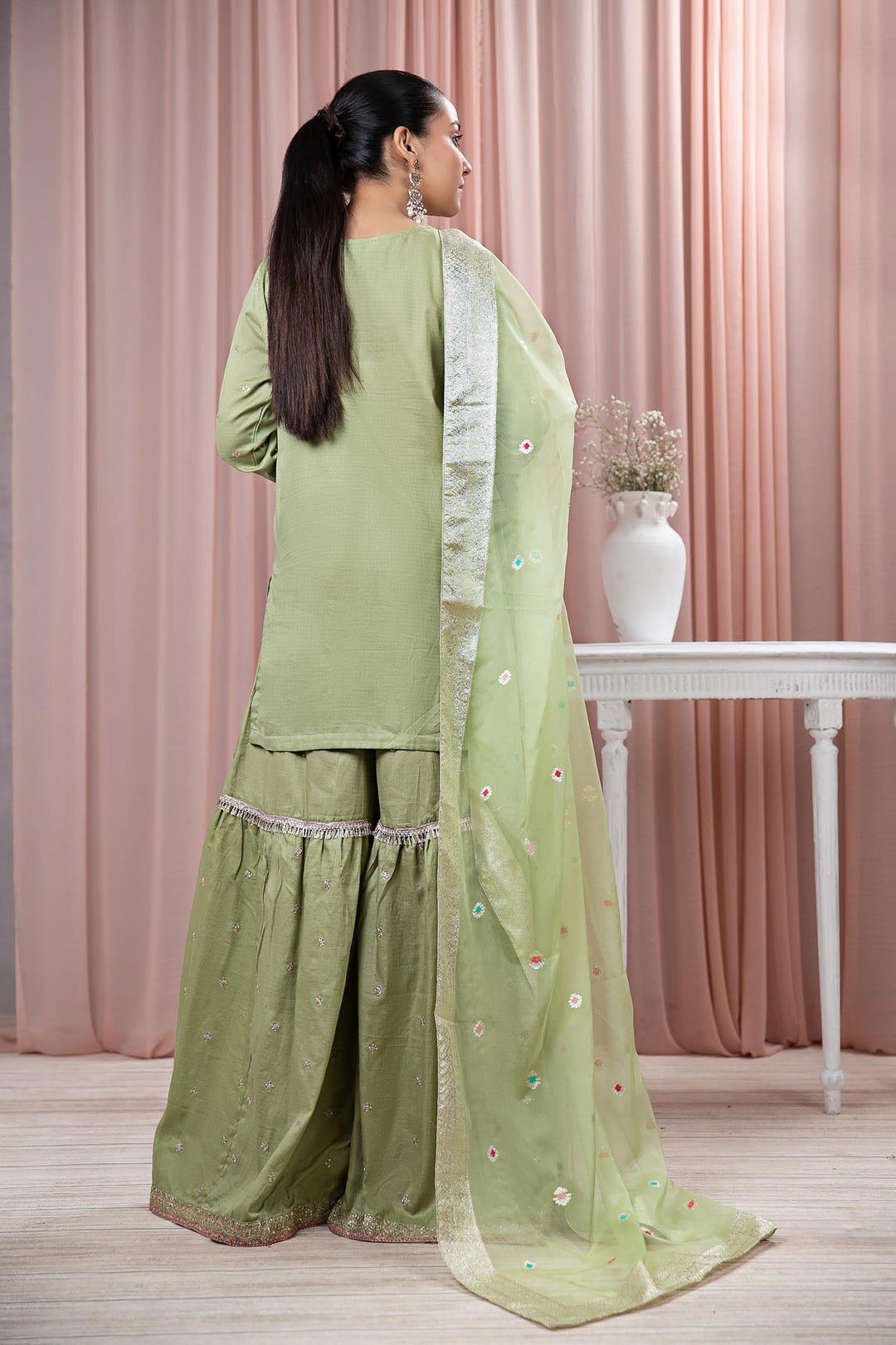 3 PIECE EMBROIDERED LAWN SUIT | DW-EF24-23