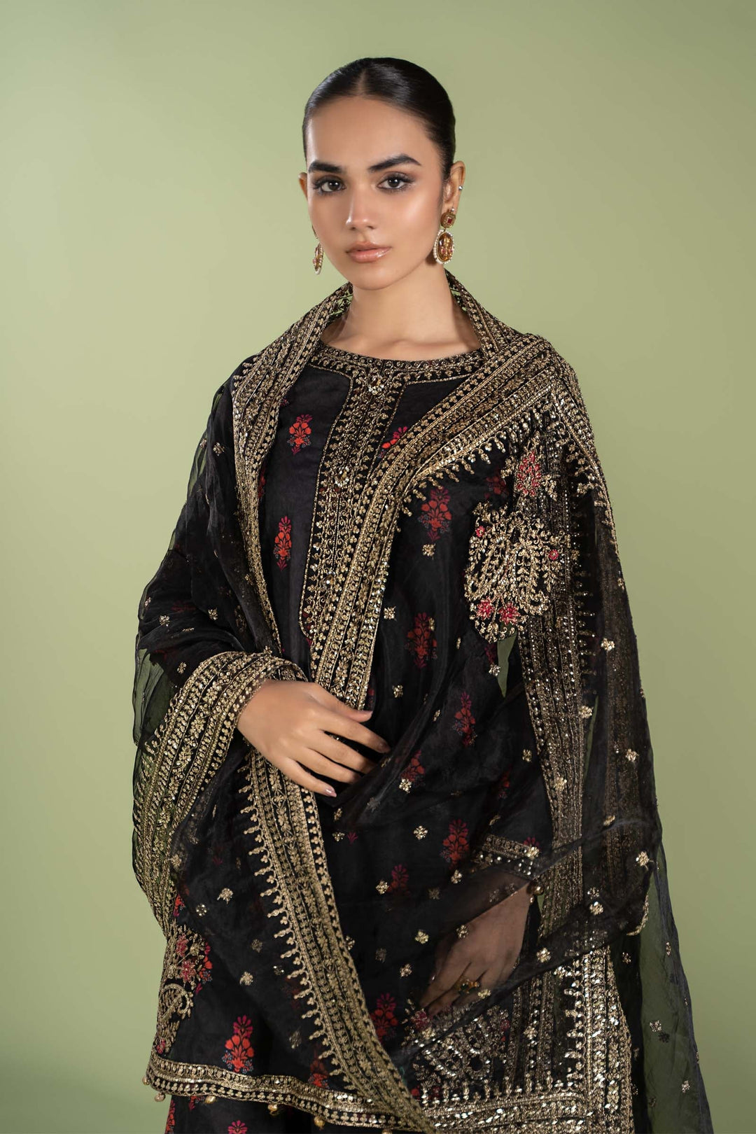 3 PIECE EMBROIDERED LAWN SUIT | DW-EF24-77