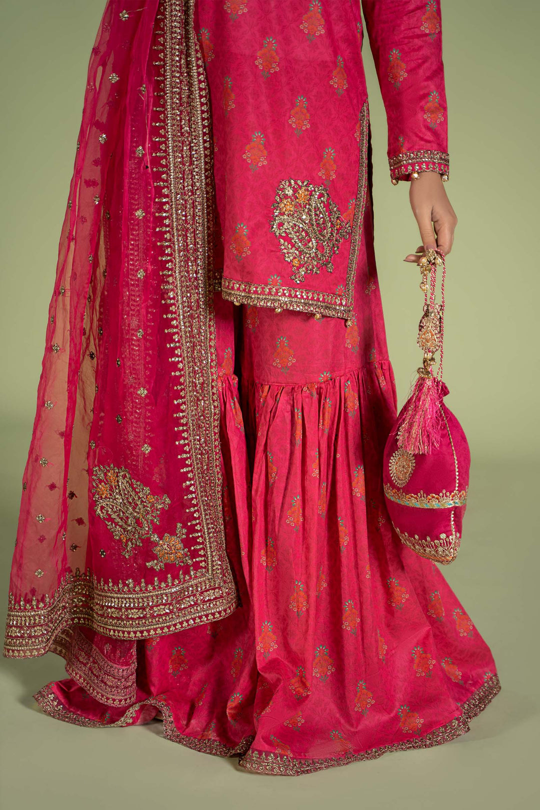 3 PIECE EMBROIDERED LAWN SUIT | DW-EF24-77