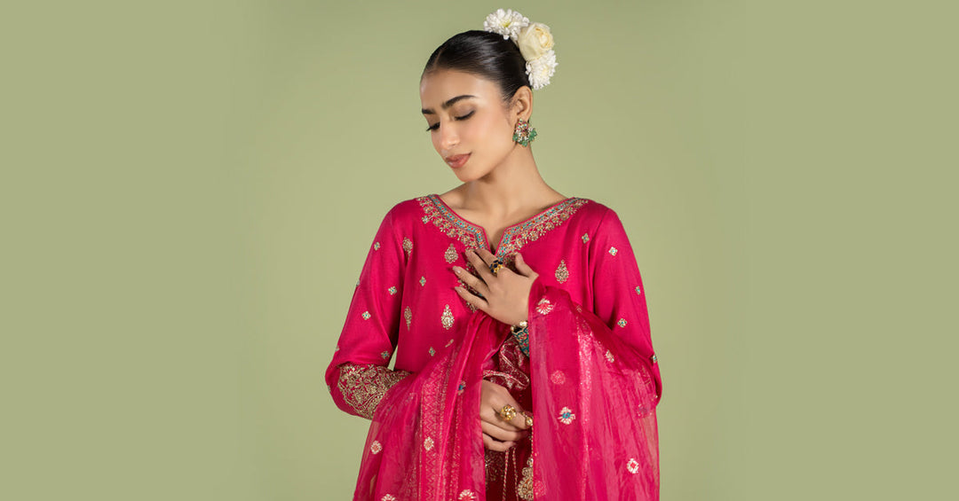 3 PIECE EMBROIDERED LAWN SUIT | DW-EF24-77