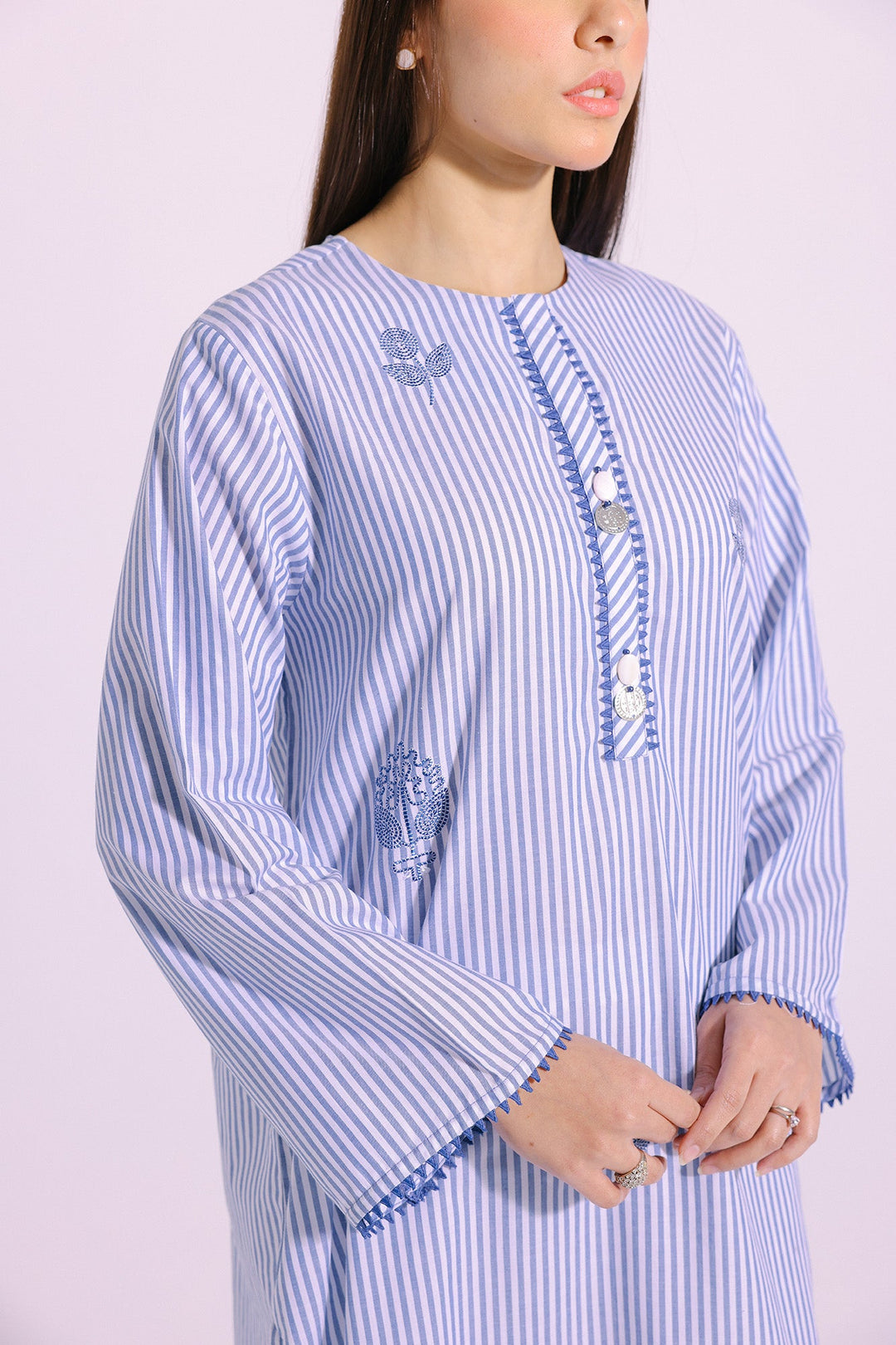 EMBROIDERED SHIRT (E4034/102/602)