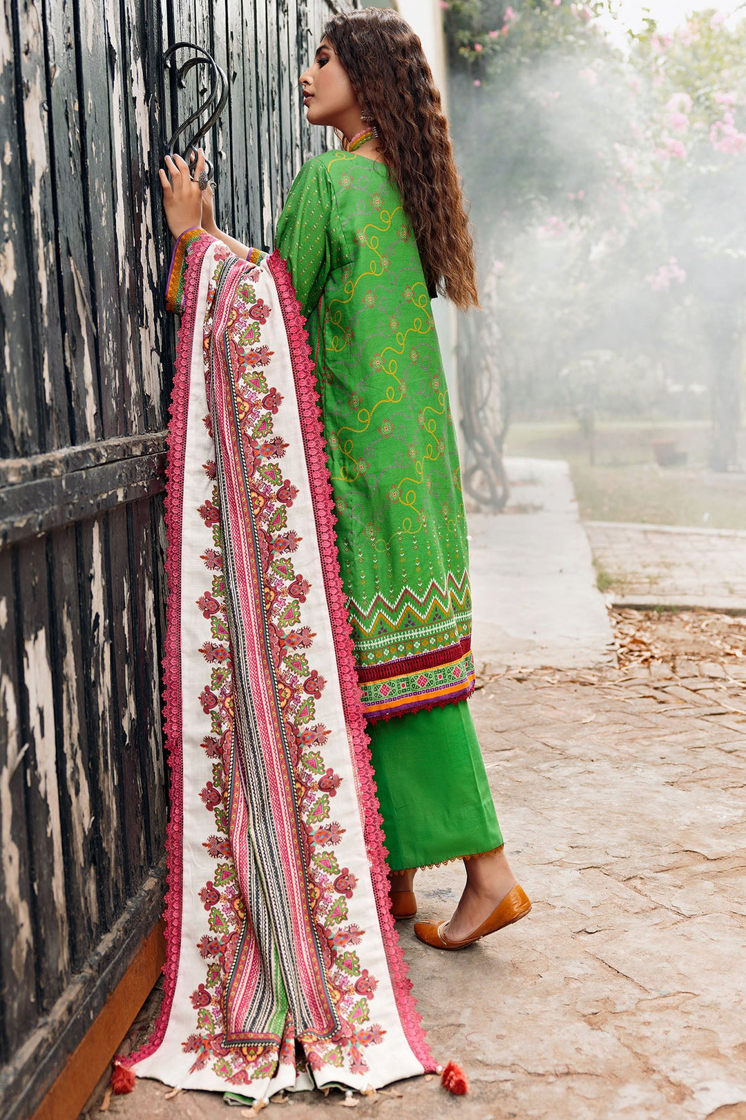 3659-ANGORA DIGITAL PRINTED KHADDAR STITCHED