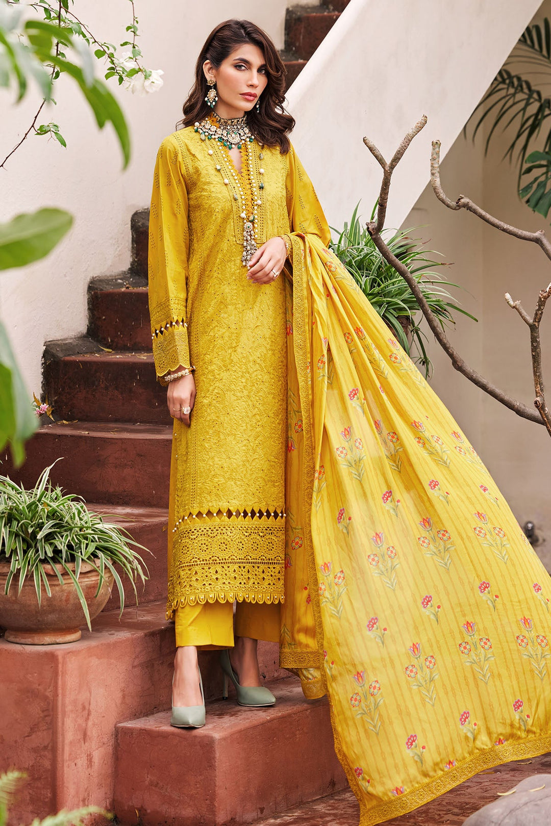 3980-LARA EMBROIDERED LAWN UNSTITCHED