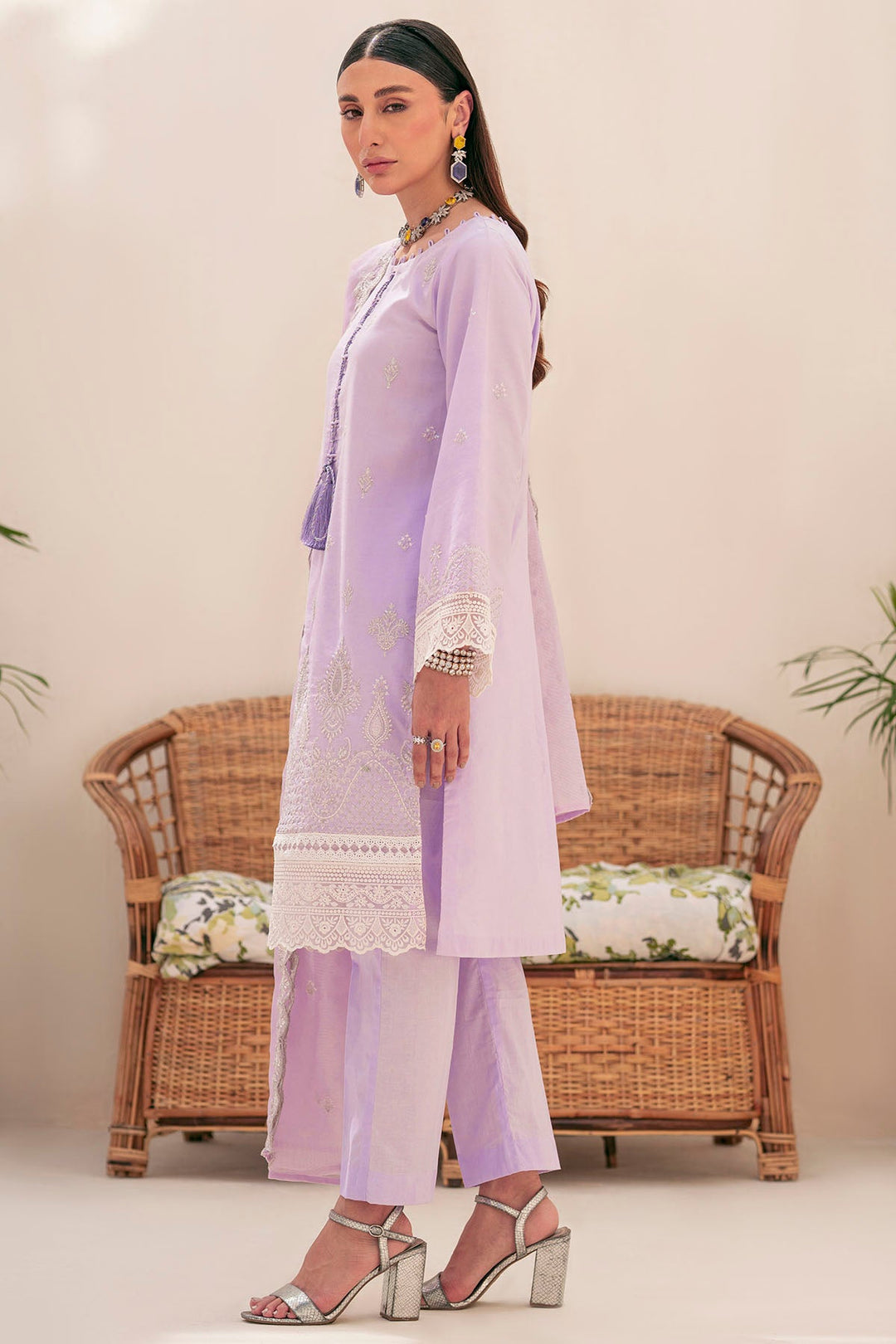 4153-ELISA EMBROIDERED LAWN UNSTITCHED