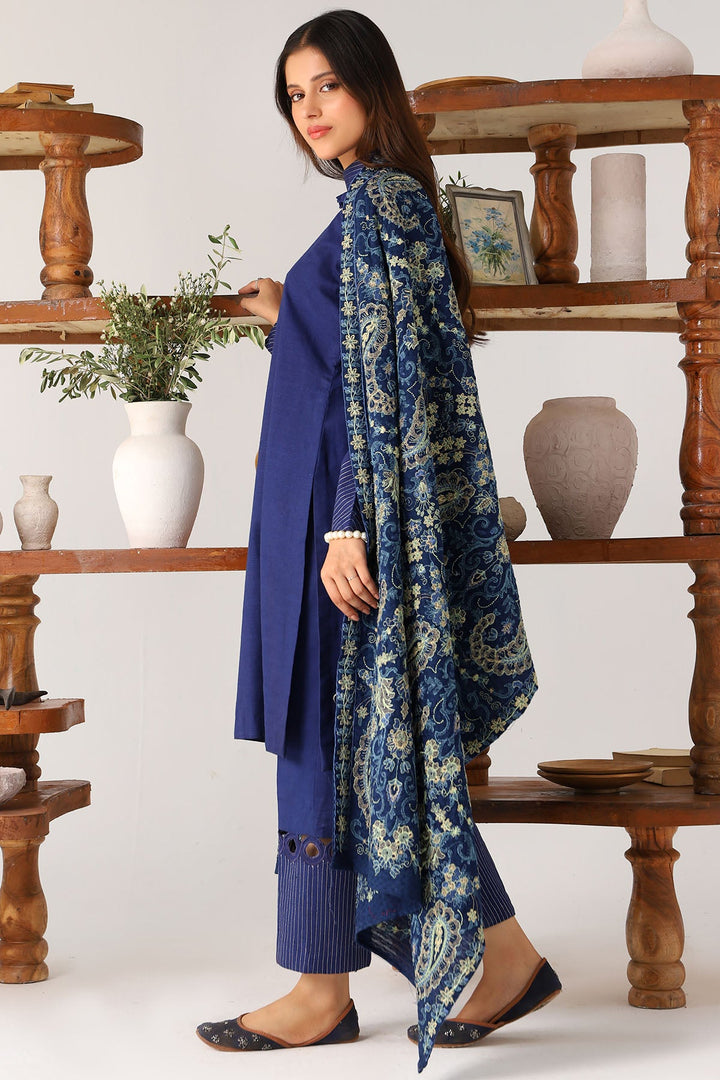 4213-NURAY EMBROIDERED KHADDAR SHAWL