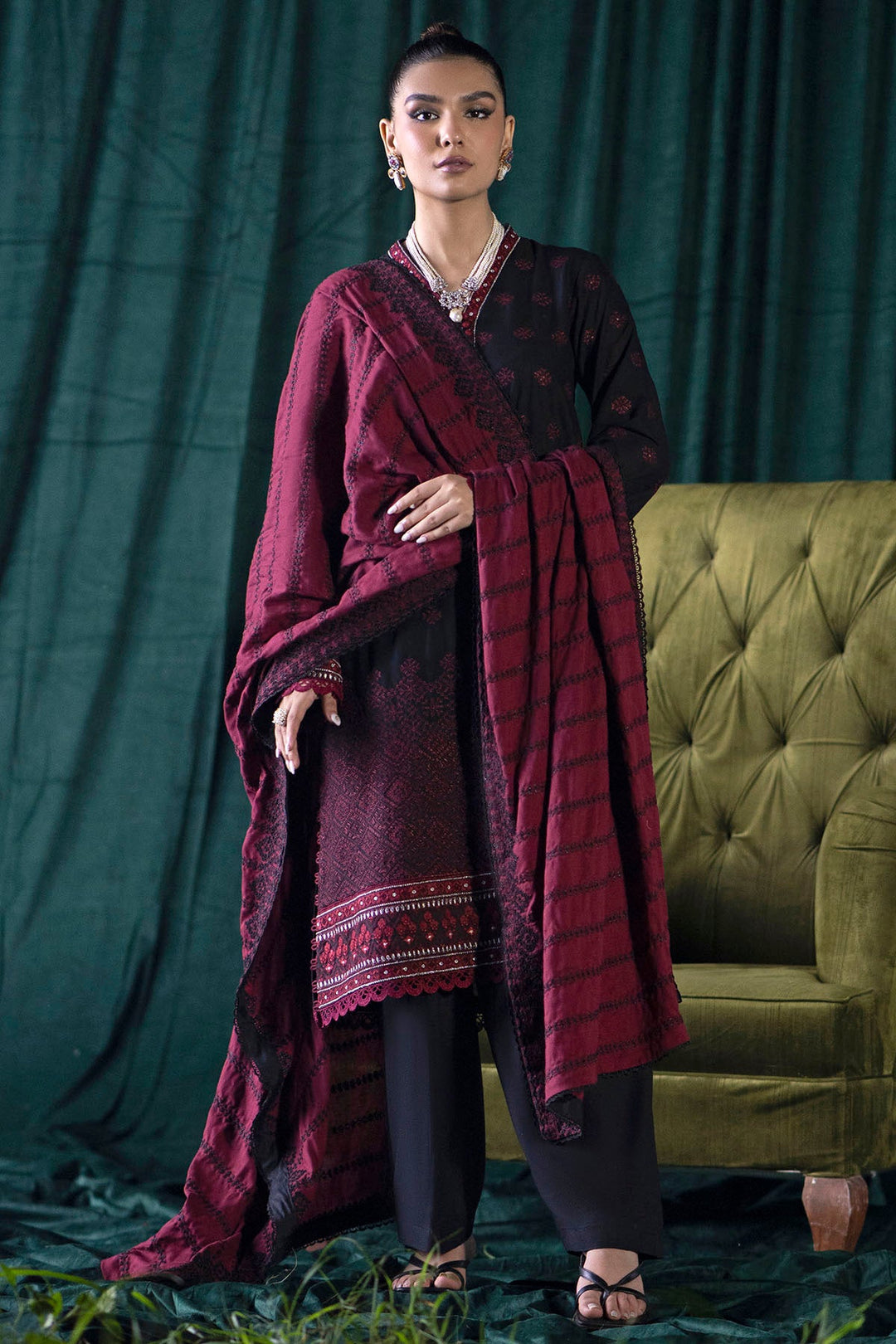 4353-PETRA EMBROIDERED KHADDAR STITCHED