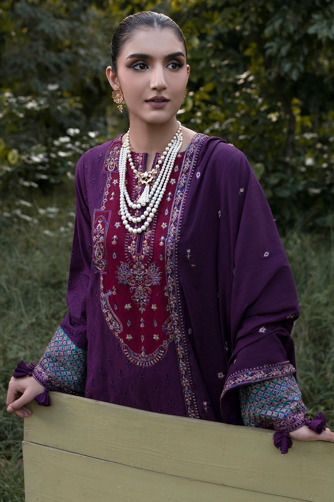 4356-ZIVA EMBROIDERED KHADDAR STITCHED