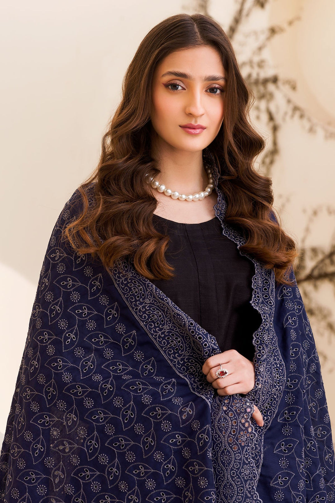 4514-ROSA EMBROIDERED KHADDAR SHAWL