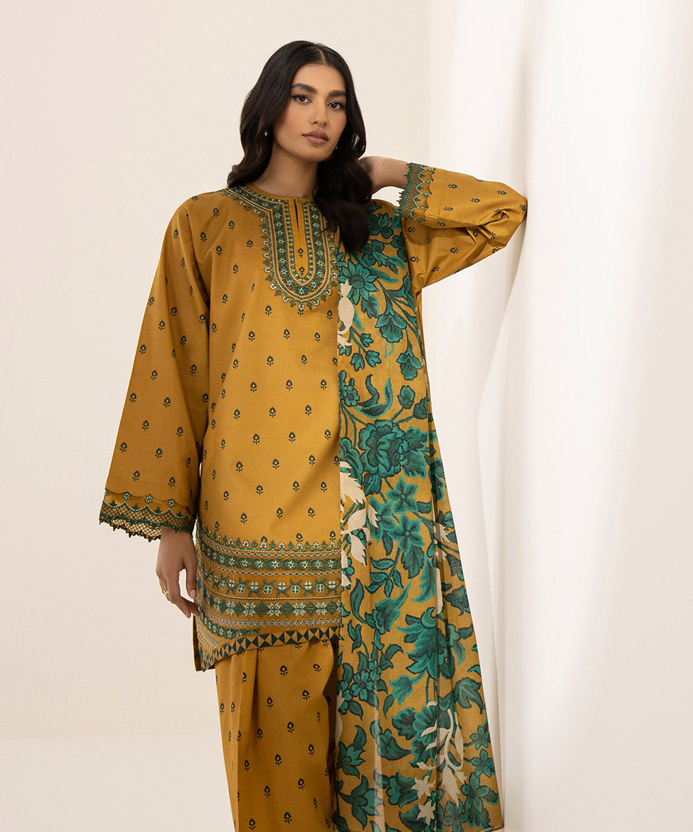 3 Piece - Embroidered Lawn Suit