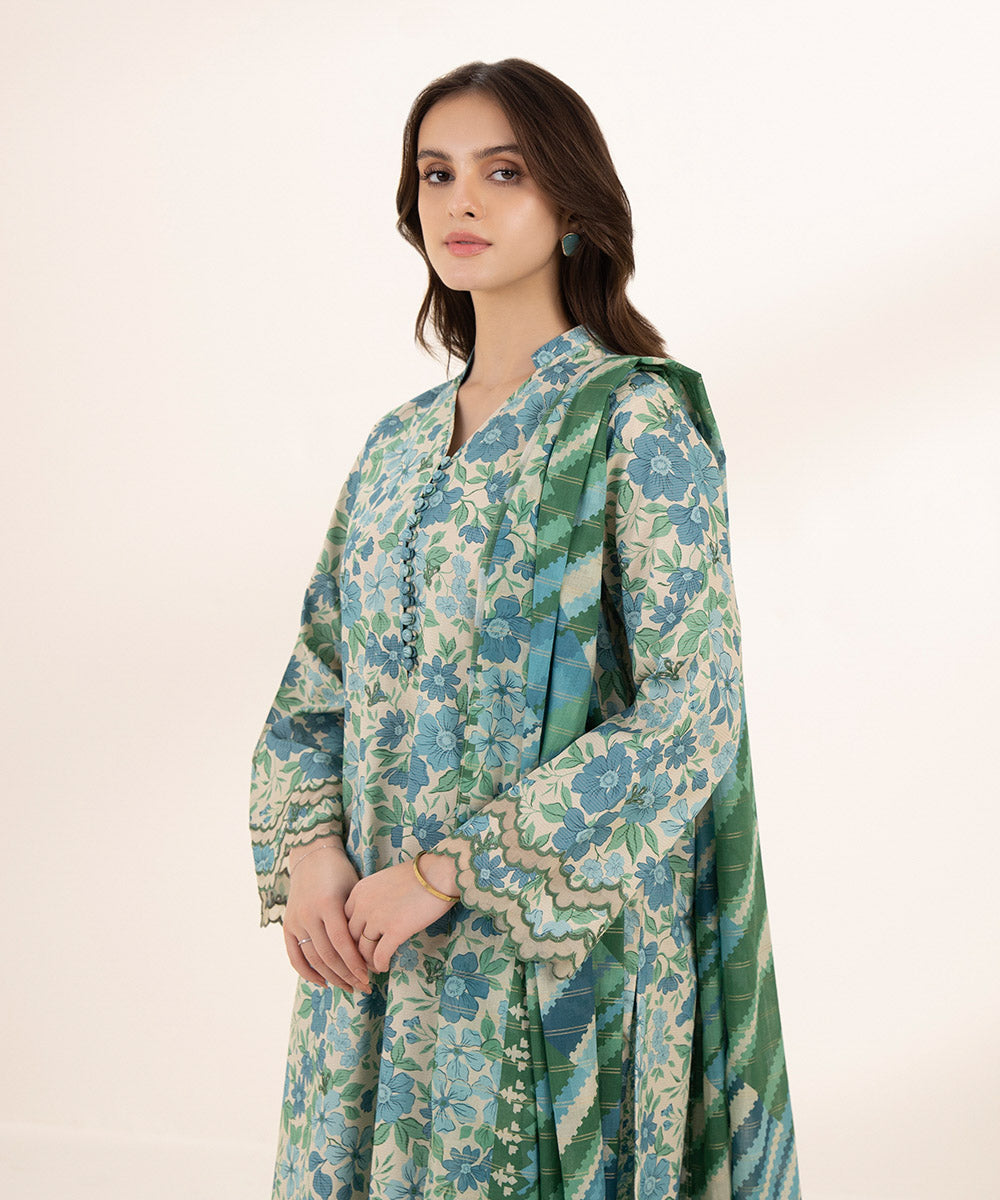 3 Piece - Embroidered Zari Lawn Suit