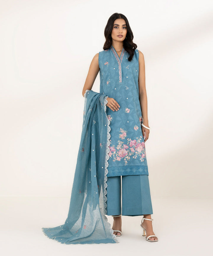 3 Piece - Embroidered Jacquard Suit